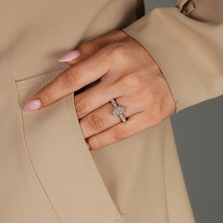 Diamondrensu Art Deco Dutch marquise ring in a two tone style.