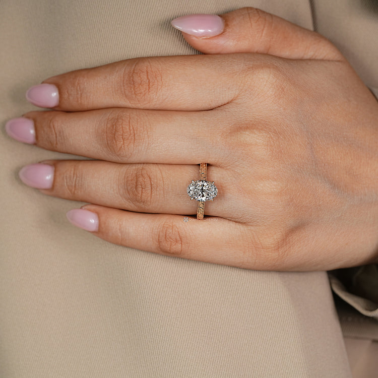 Diamondrensu Art Deco engagement ring with IGI certified lab grown diamond.