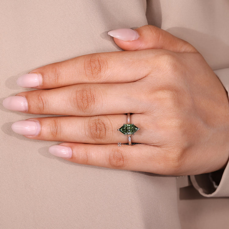 IGI certified engagement ring with handmade craftsmanship.