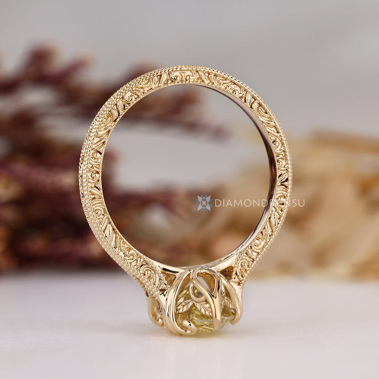 Handmade Dutch marquise diamond ring by Diamondrensu.