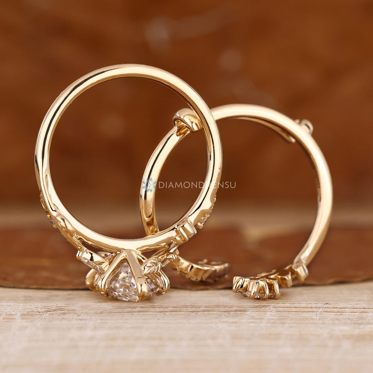 Handmade Dutch marquise bridal set by Diamondrensu.