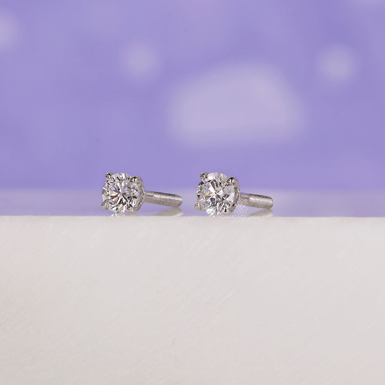 Chic handmade studs earrings made with Lab Grown Diamond.
