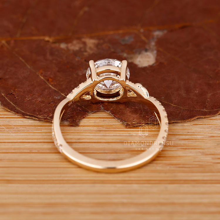 IGI certified diamond in yellow gold ring finish.
