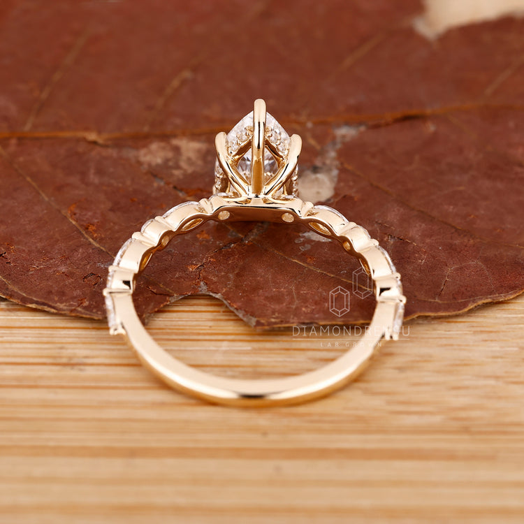 A Diamondrensu ring is made to stand out and last.