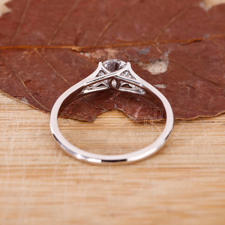 Lab grown diamond split shank ring diamondrensu ring white gold engagement ring.
