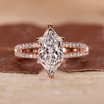 Dutch marquise engagement ring with sophisticated design.

