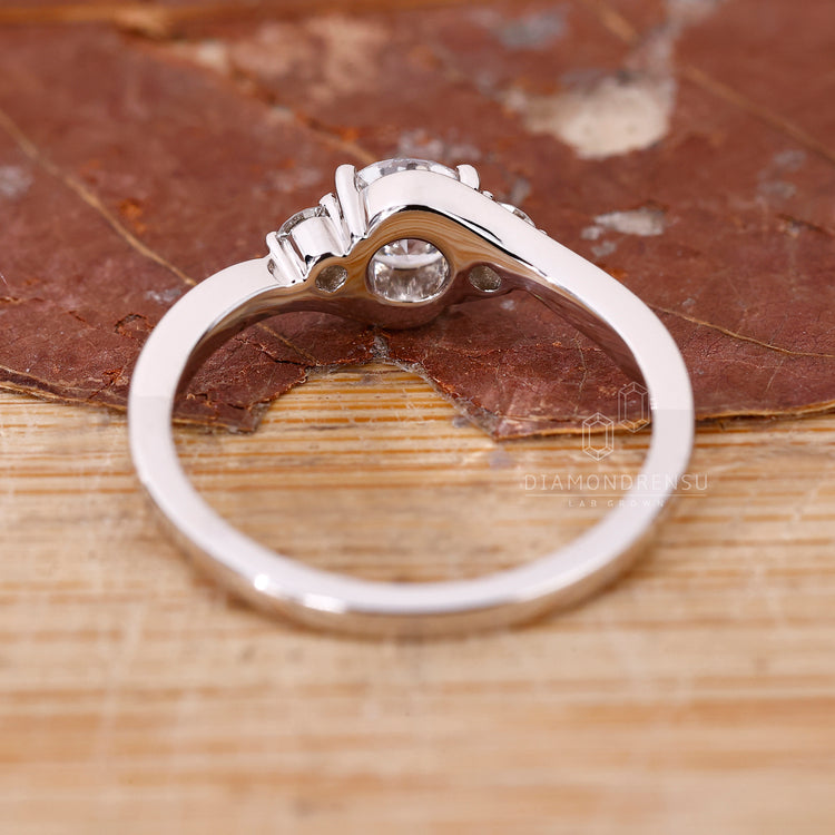 Buy diamond ring that matches your personal love story.
