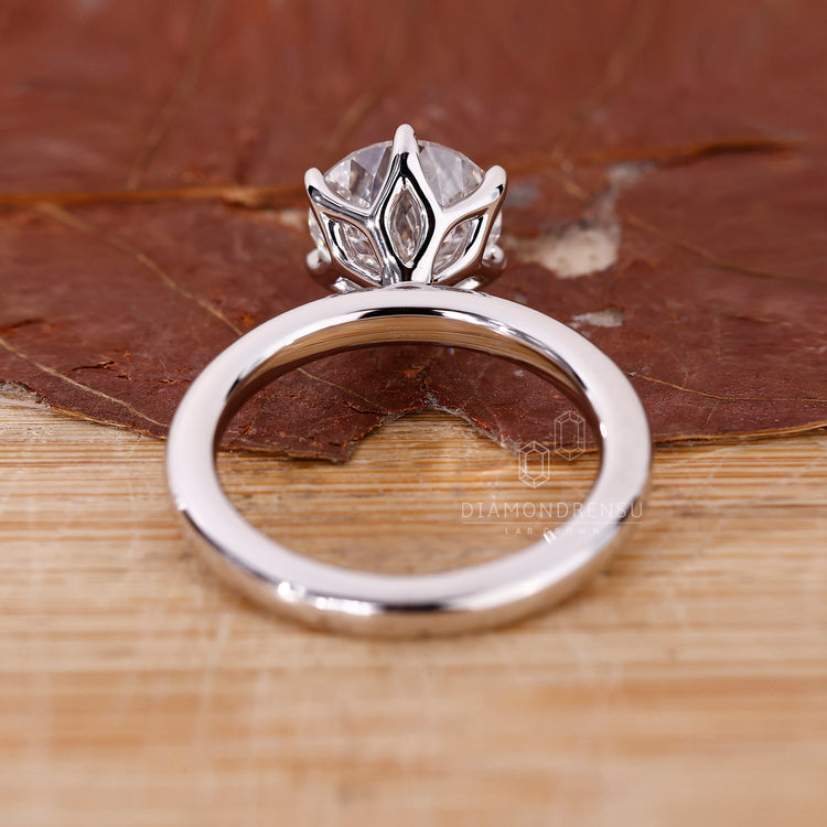 Lab Grown Diamond ring offering an ethical choice.
