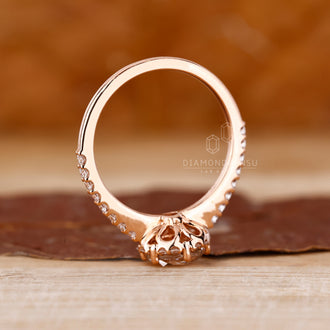6 prong setting ring featuring round rose cut diamond.
