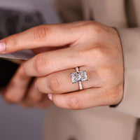 Tapered shank with hidden halo with round stones.