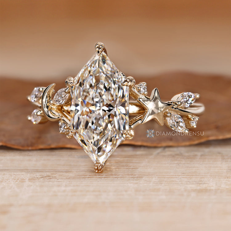 Handmade Dutch marquise ring by Diamondrensu.