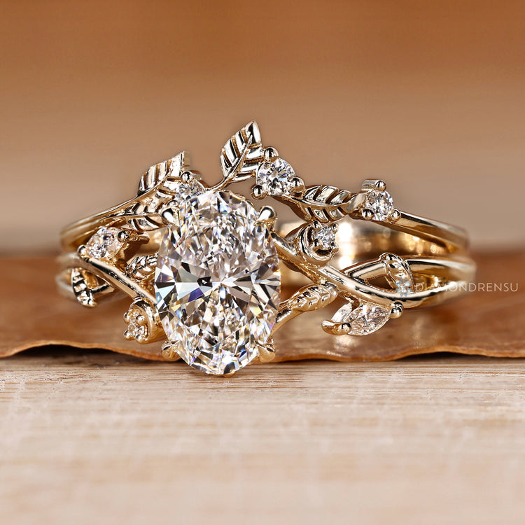 Lab grown diamond oval bridal set in a nature inspired style.