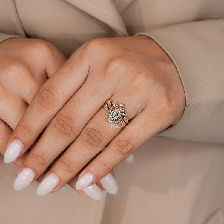 Curvy marquise bridal set in a nature inspired style.