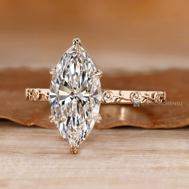 Handmade Art Deco engagement ring by Diamondrensu.