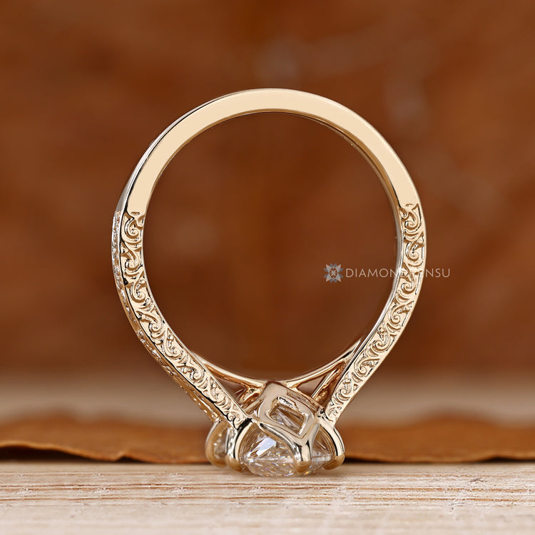 Diamondrensu handmade ring with marquise and split shank.