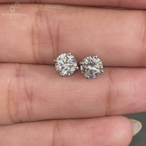 Elegant 1 ct diamond earrings perfect for special occasions.
