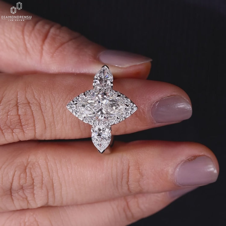 Lab grown diamond engagement ring