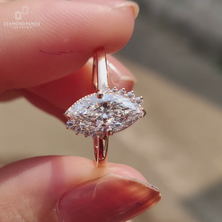 Lab grown diamond engagement ring