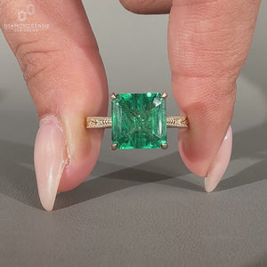 Cathedral Setting Engagement Ring with milgrain detail.
