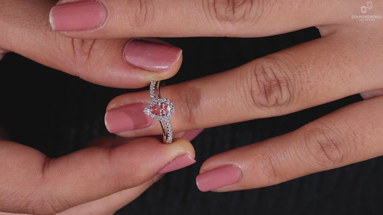 Lab grown diamond engagement ring