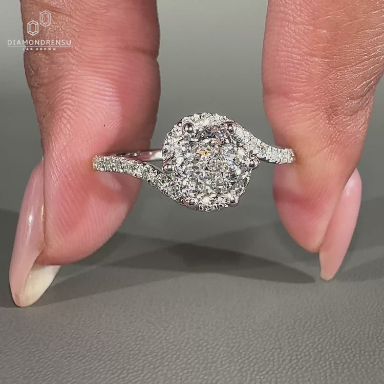 Elegant Portuguese cut ring with a unique design and radiant shine.
