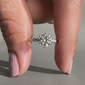 An exquisite white gold and diamond ring featuring intricate craftsmanship.
