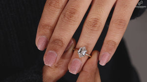 Lab grown diamond engagement ring