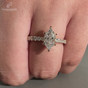Dutch Marquise Cut Ring featuring classic elegance.
