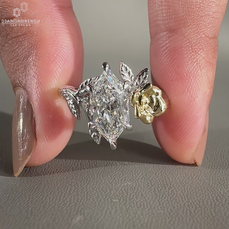 Nature Inspired Ring with delicate and intricate details.
