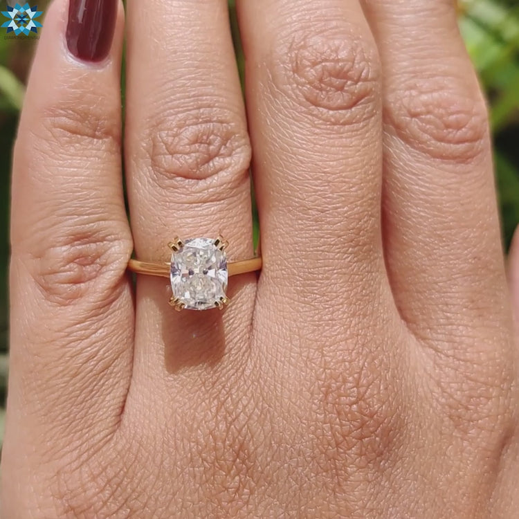 Elegant elongated cushion cathedral setting design.