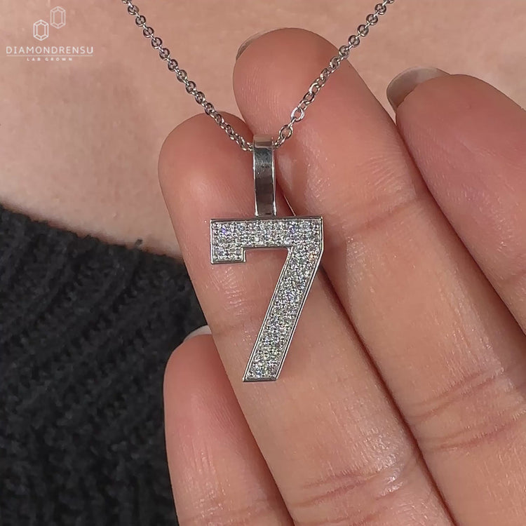 Numeric number '7' pendant with Lab Grown Diamond in white gold.

