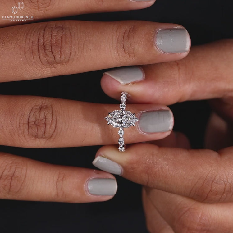 White Gold Engagement Ring with stunning Lab Grown Diamond.