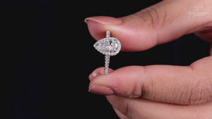 Lab grown diamond engagement ring