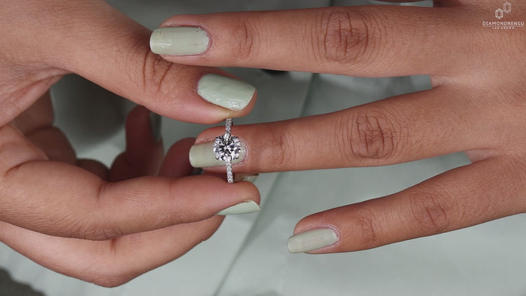 Lab grown diamond engagement ring