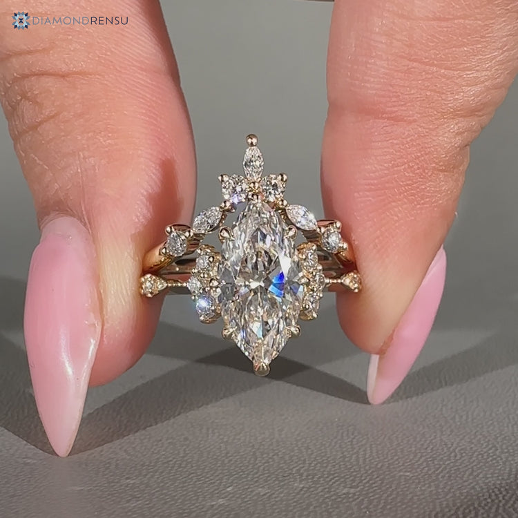 Diamondrensu handmade bridal set with lab grown diamond.