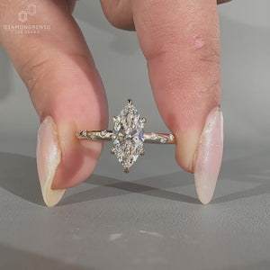 Flush pave setting ring featuring IGI certified Lab Grown Diamond.
