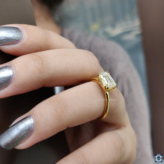 East to West Trellis 2.00 CT Emerald Solitaire Moissanite Engagement Ring