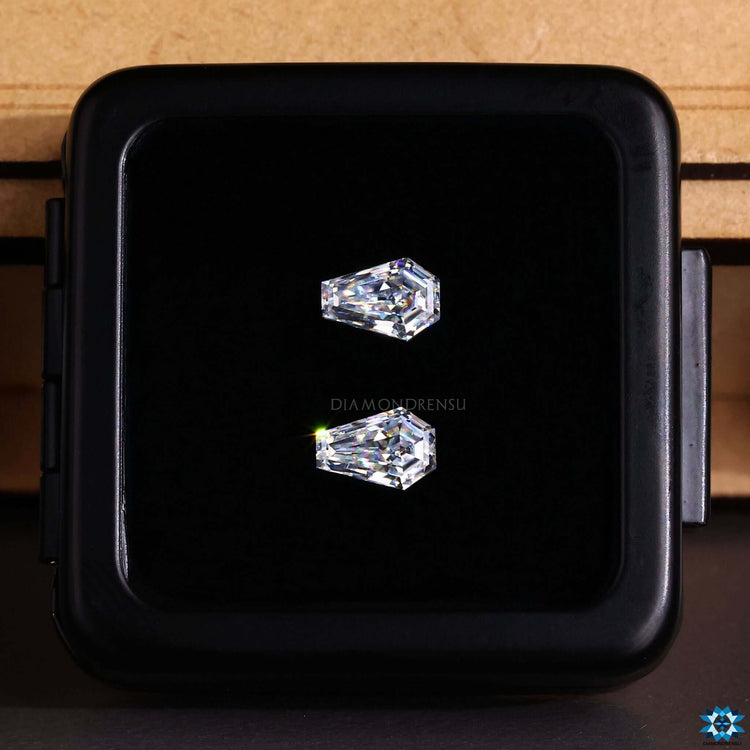 Antique cut loose moissanite stones in coffin cut shape with 0.50 to 4.0 carats total.
