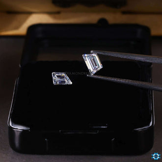 Loose moissanite trapezoid cut designed as Pair Of Stones in matching shape.
