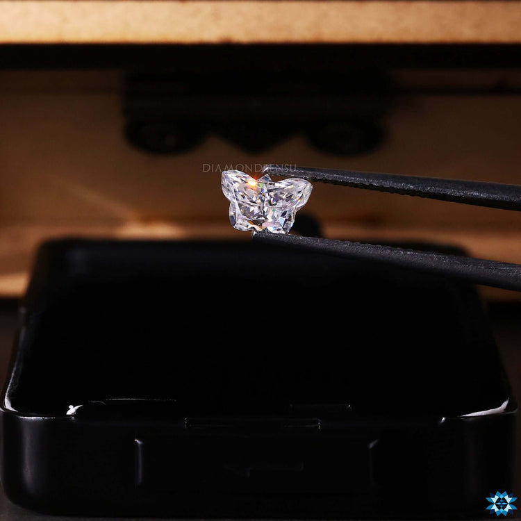 Beautiful 0.92 CT moissanite stone with Butterfly Antique Cut.
