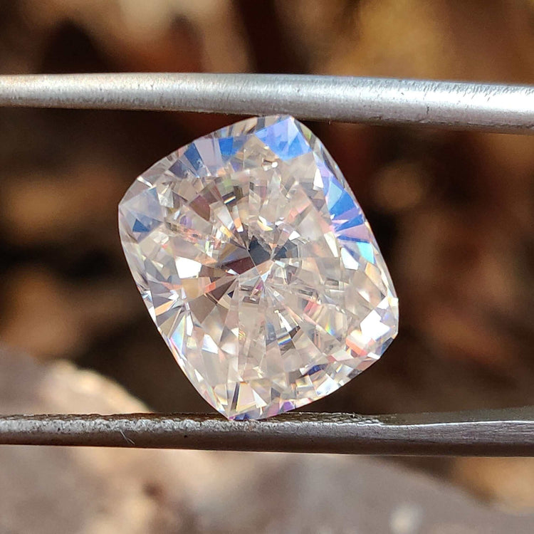 4.43 carat elongated cushion cut moissanite loose stone.
