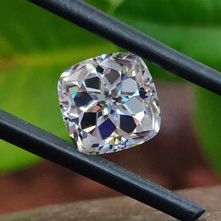 Cushion Rensu Cut shown as a loose moissanite from Diamondresnu.
