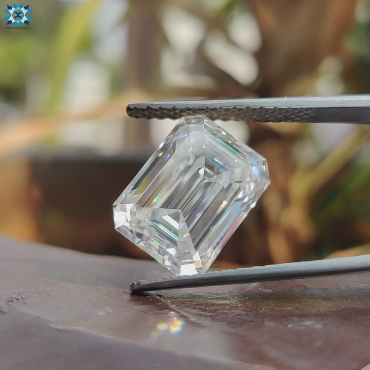 Buy moissanite stone emerald step cut.
