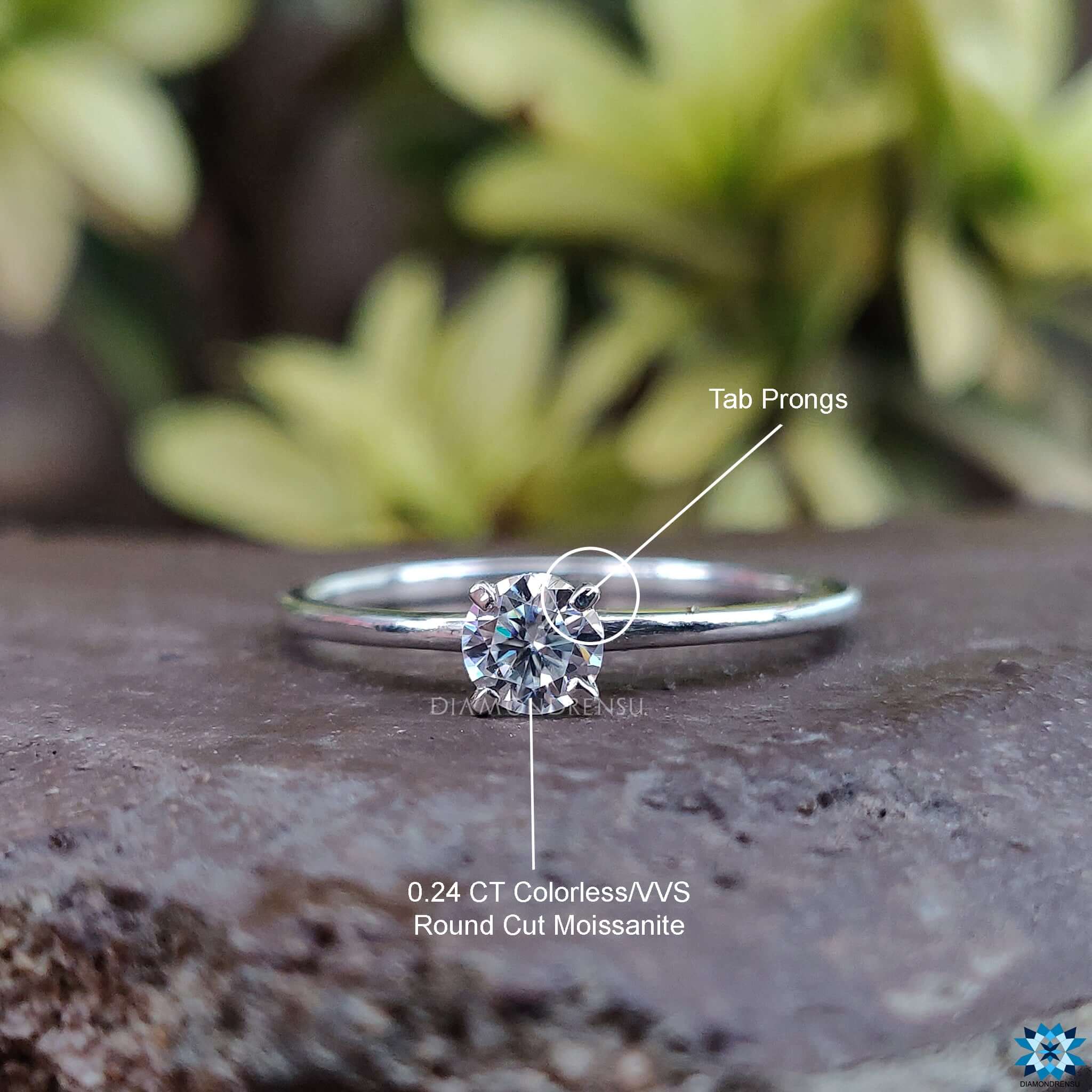 round solitaire moissanite ring