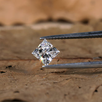 Lab grown diamond loose stone princess cut.
