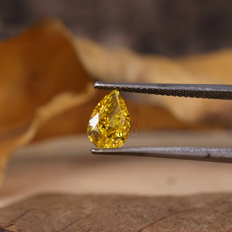 Loose lab grown diamond pear shaped diamond.
