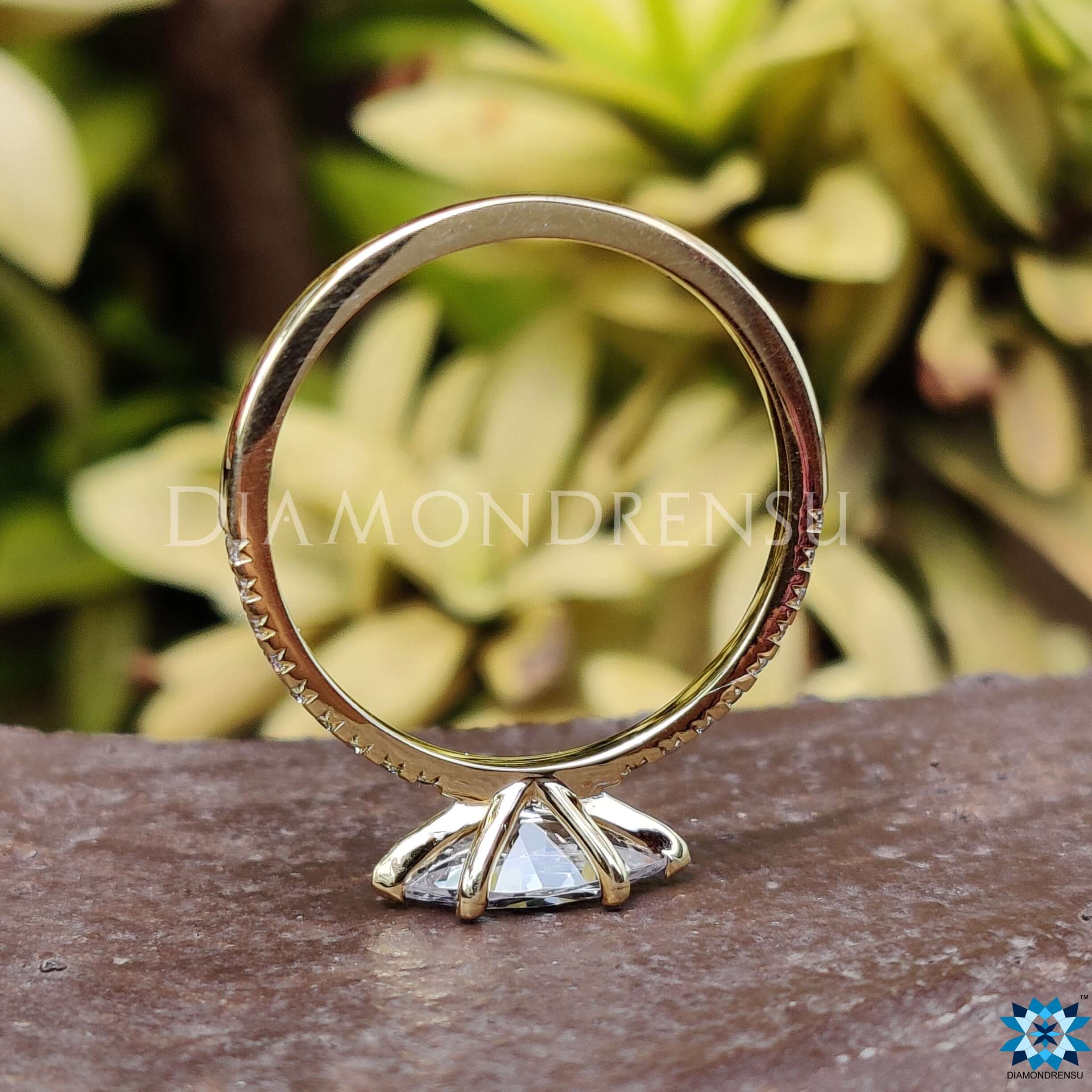 east to west ring