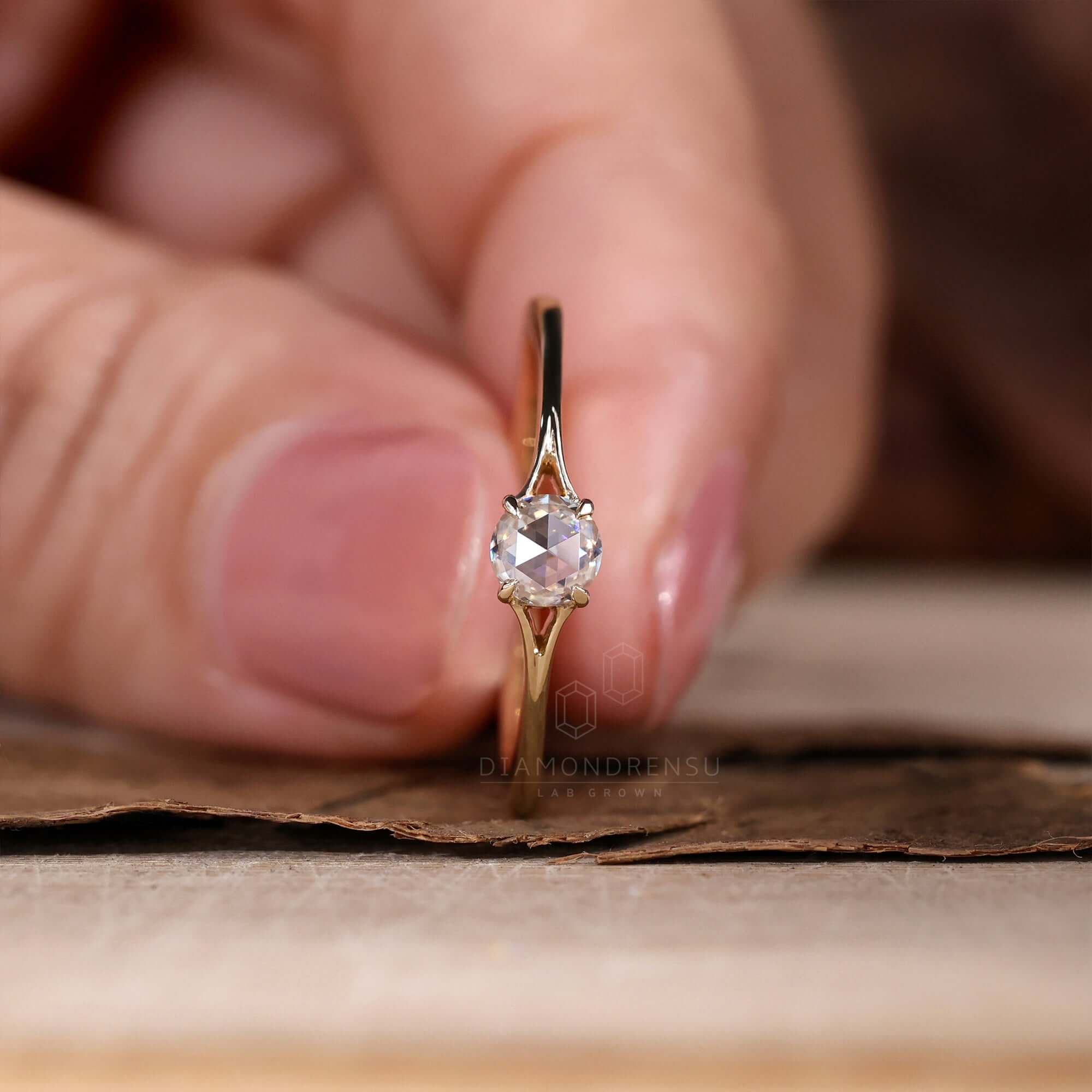 minimalist engagement ring - diamondrensu