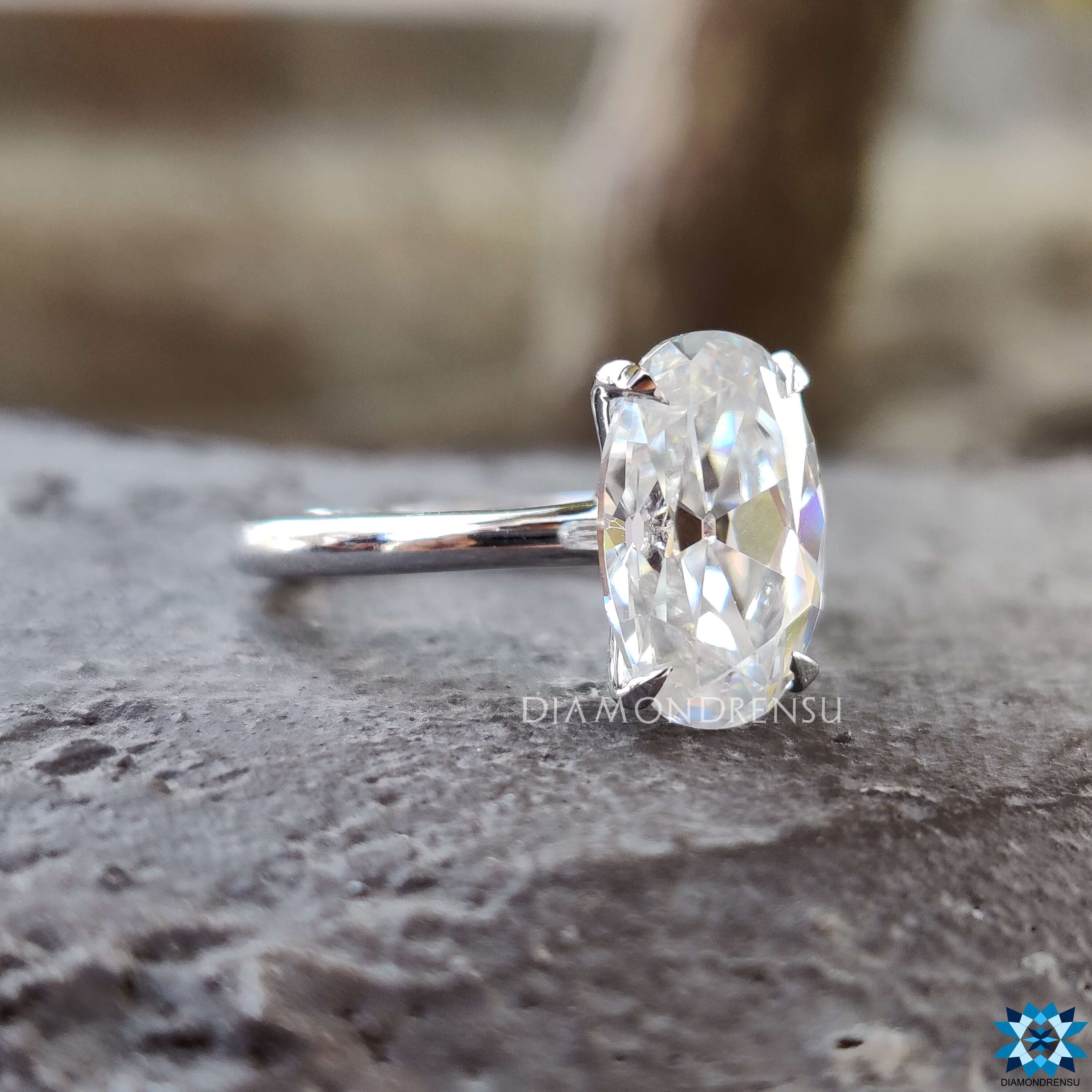 moval cut engagement ring - diamondrensu
