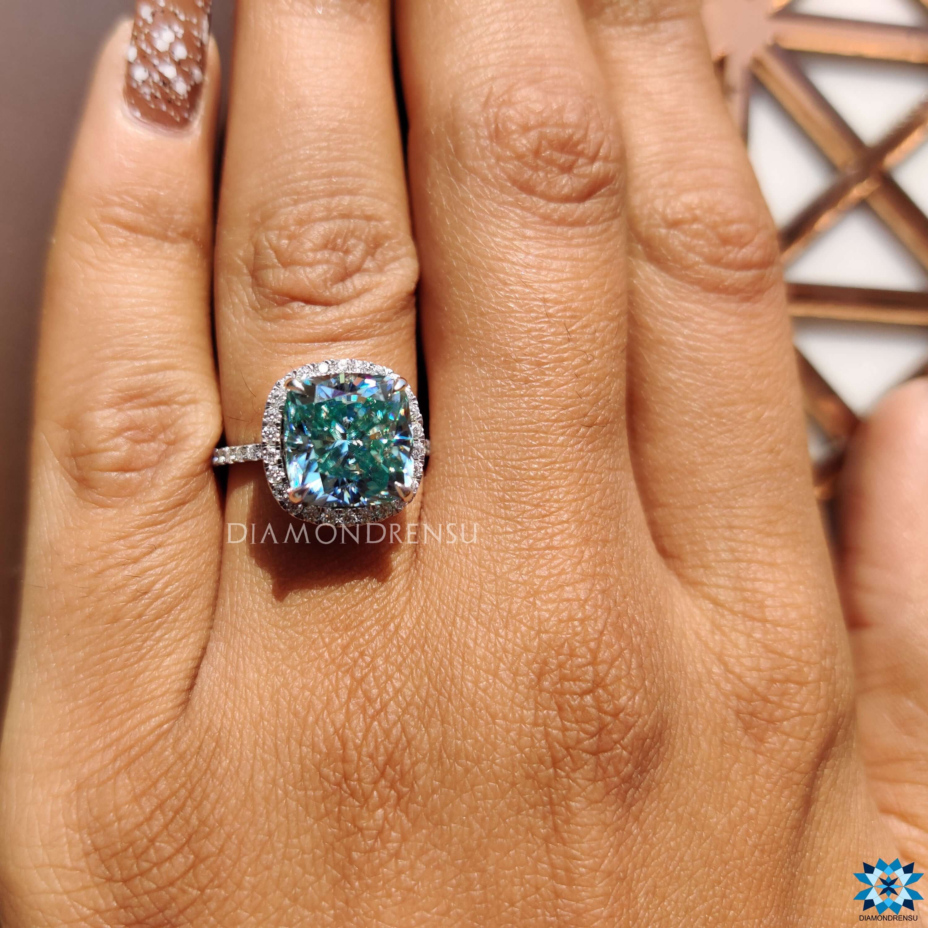 Best Diamond Alternatives for Your Engagement Ring